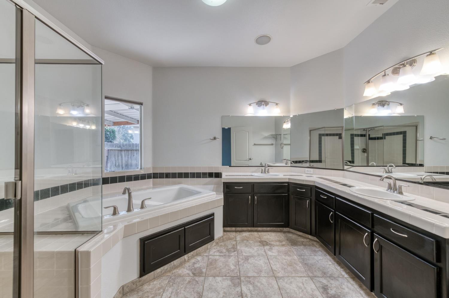 10304 N Recreation Ave, Fresno, CA 93730