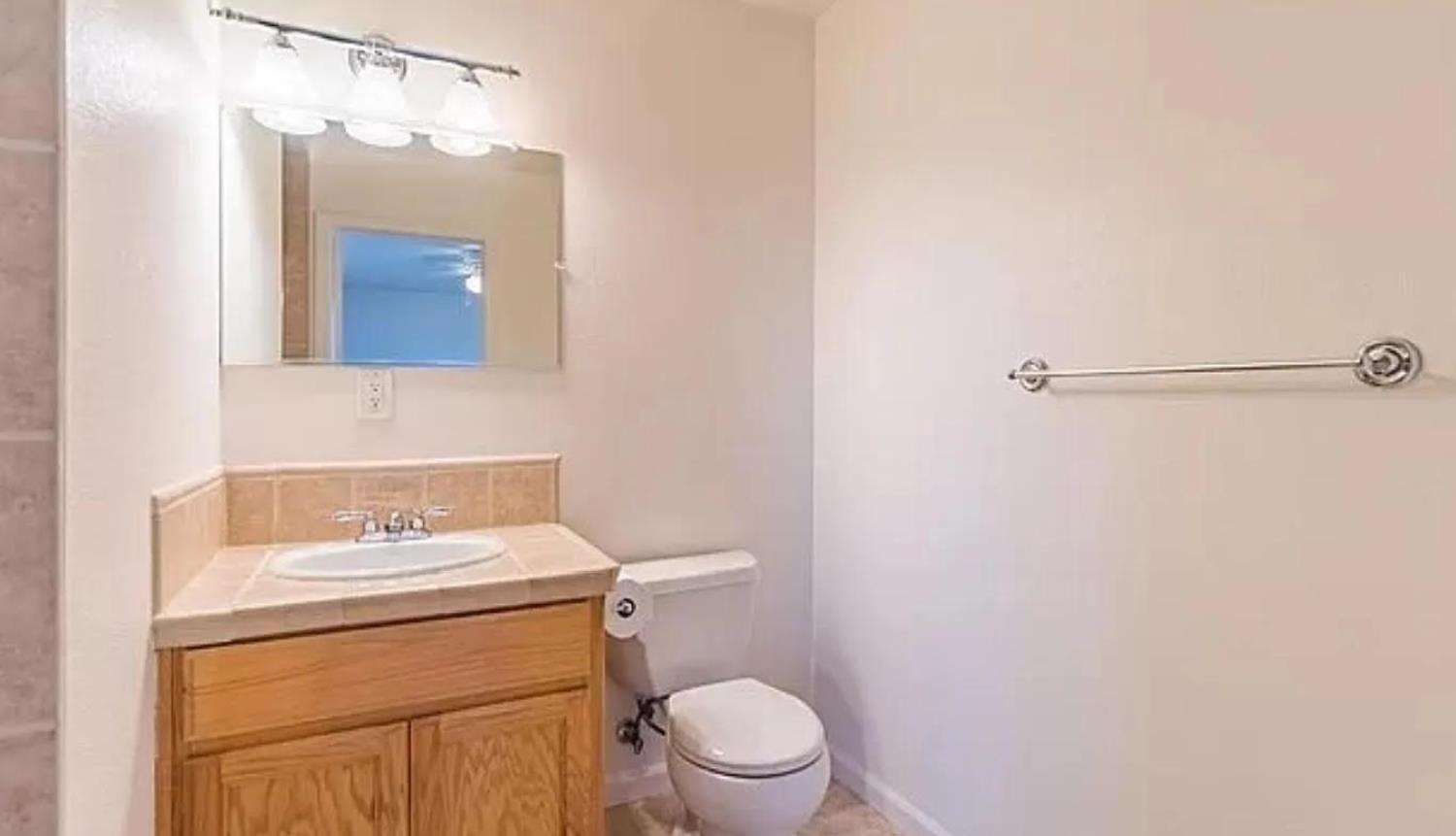 4449 Clausen, Le Grand, CA 95333