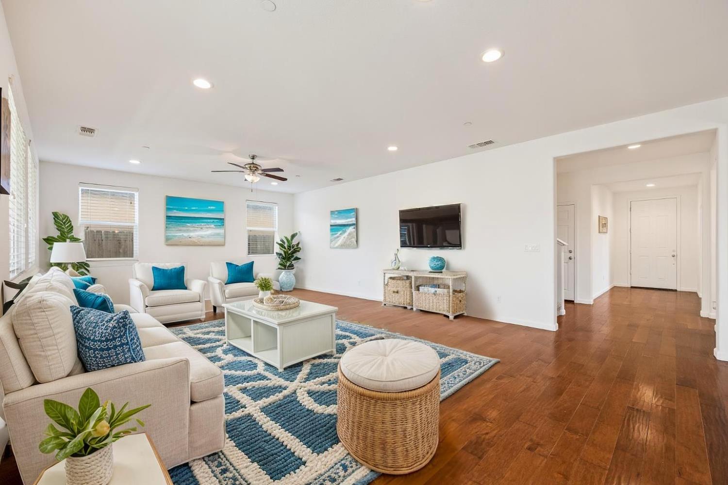 6888 W Parr, Fresno, CA 93722