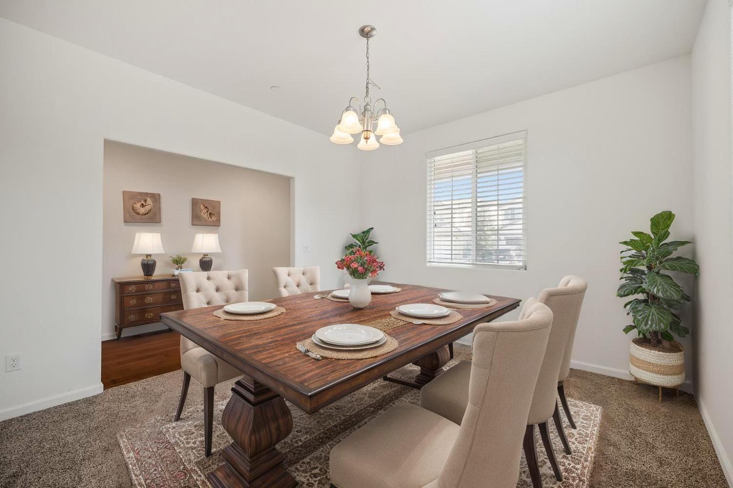 6888 W Parr, Fresno, CA 93722