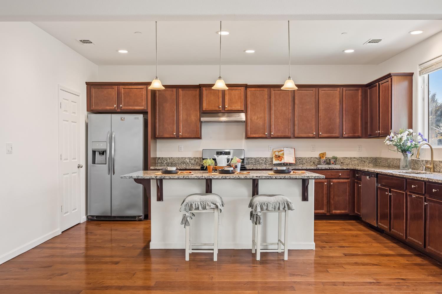 6888 W Parr, Fresno, CA 93722