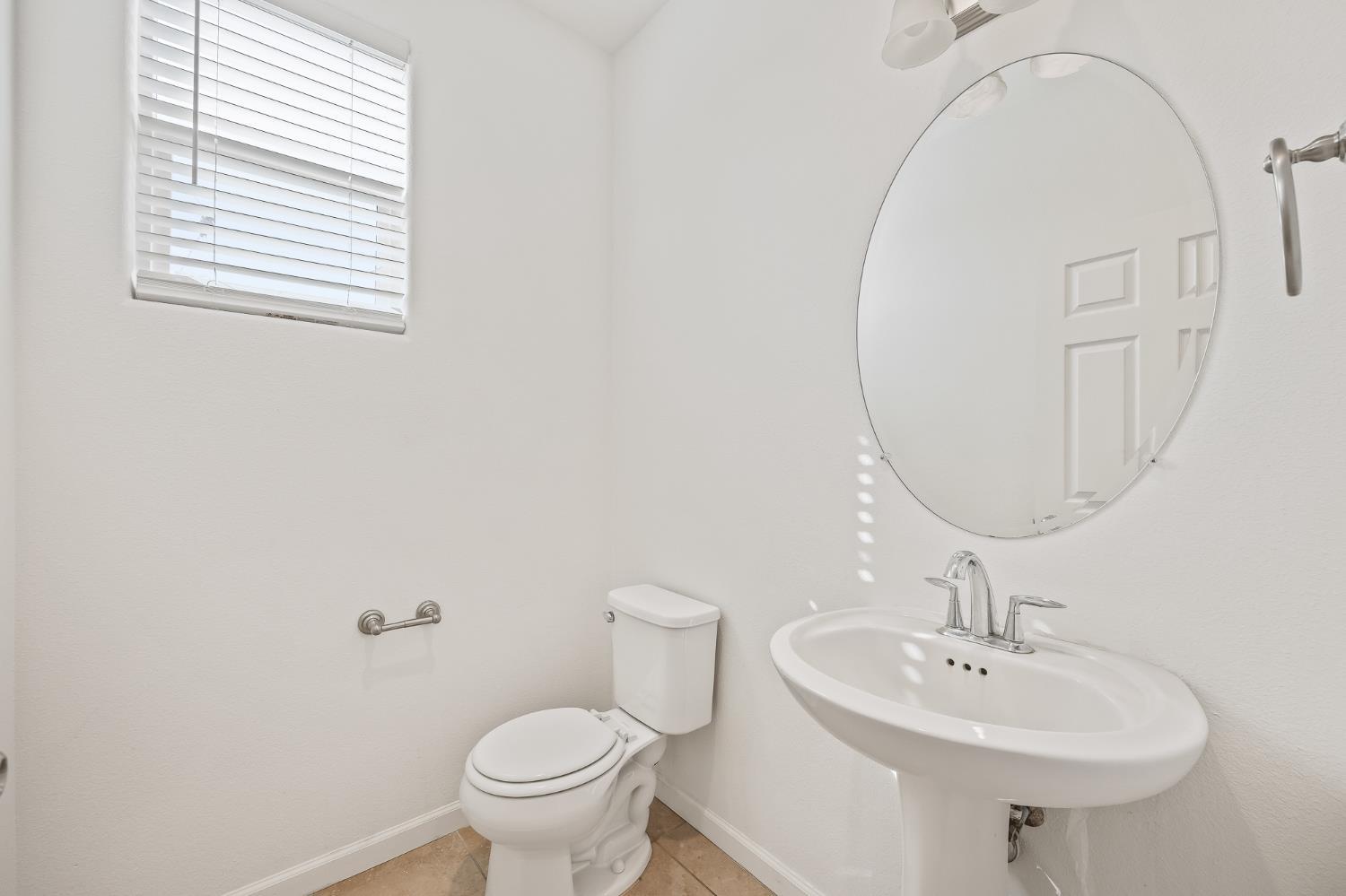 6888 W Parr, Fresno, CA 93722