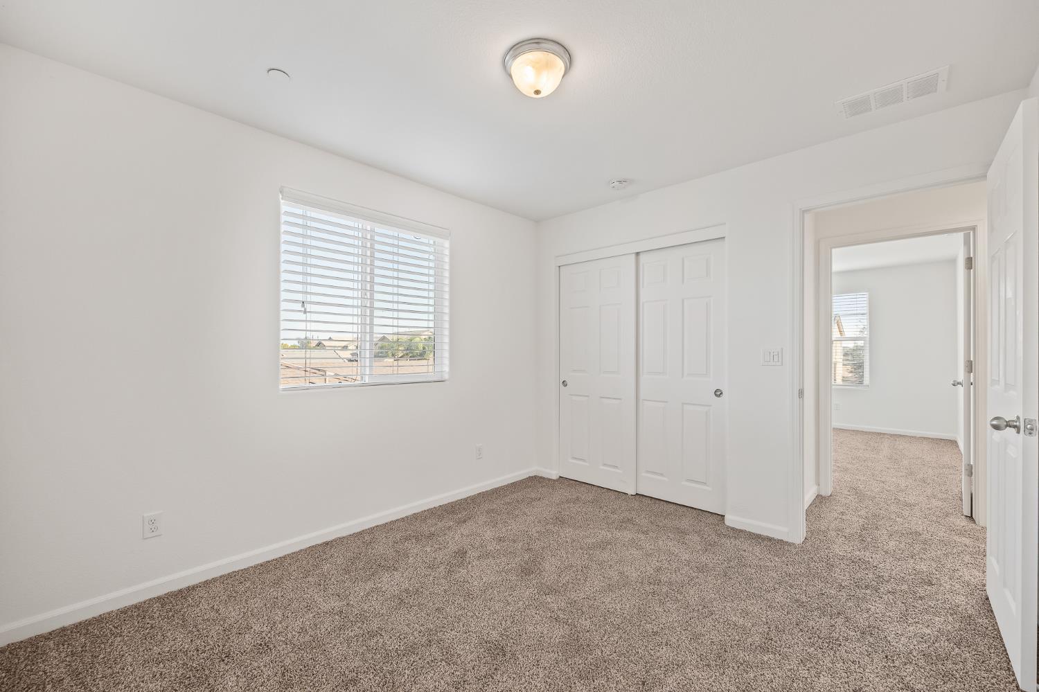 6888 W Parr, Fresno, CA 93722