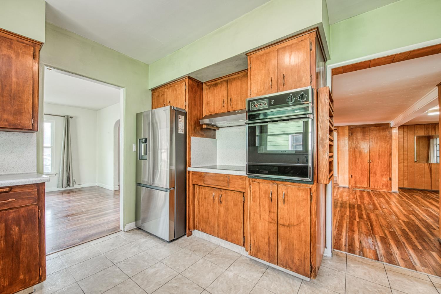 145 E University Ave, Fresno, CA 93704