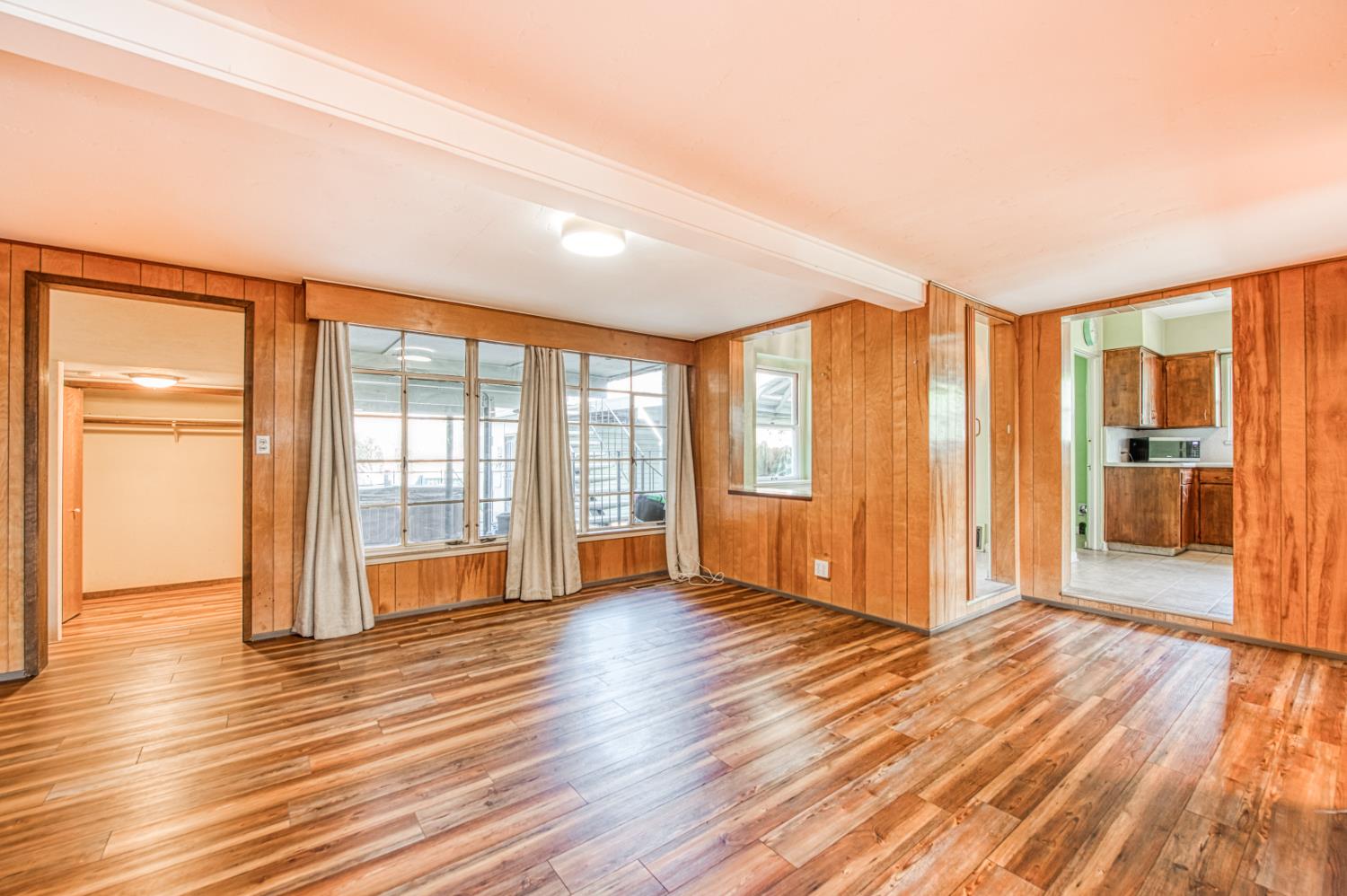 145 E University Ave, Fresno, CA 93704