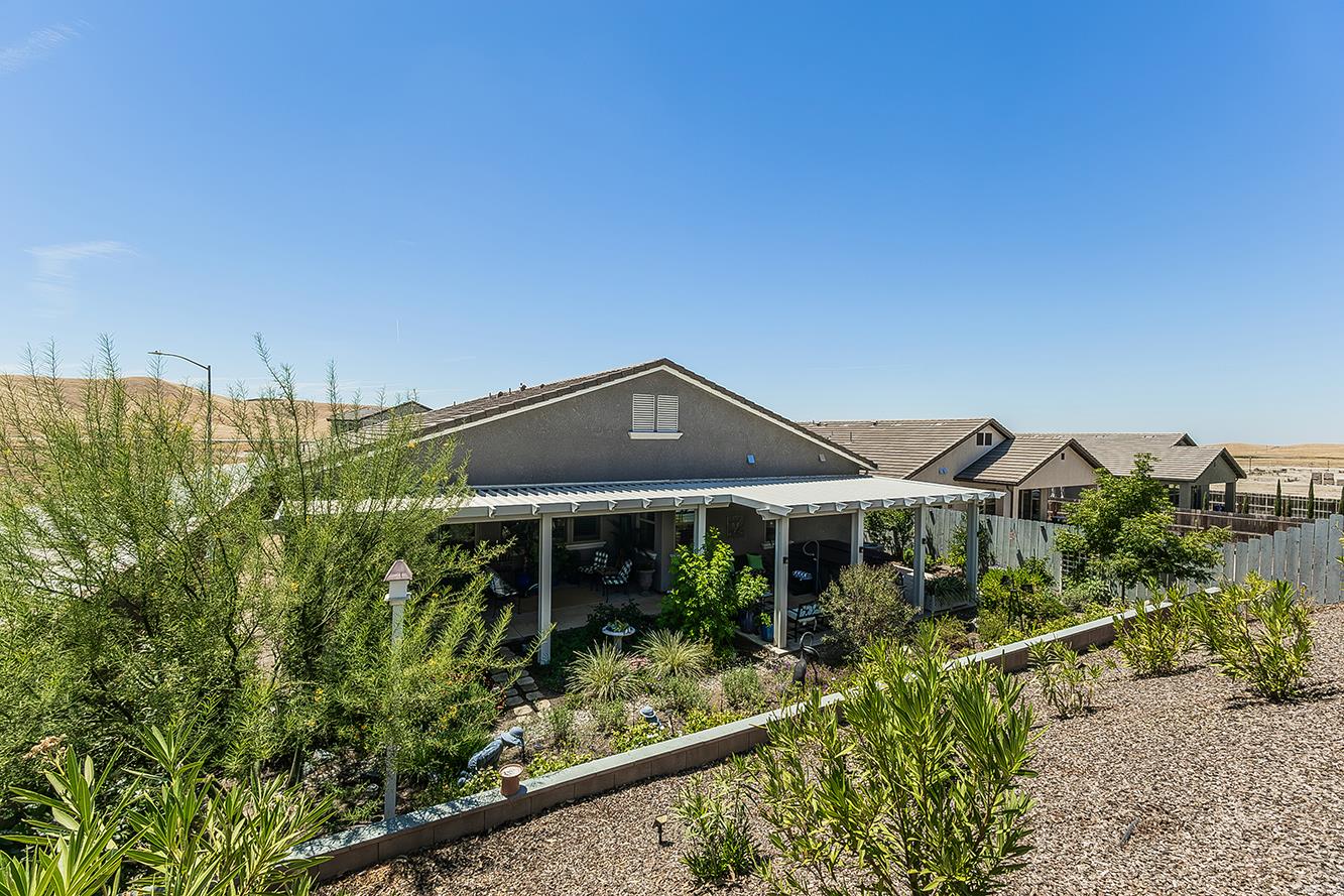 19732 Desert Willow Ln, Friant, CA 93626