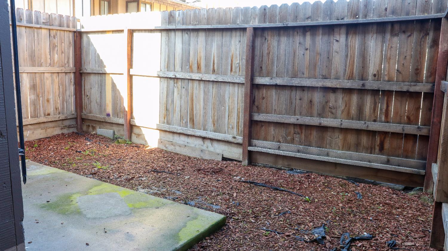 1221 N Peach Ave #142, Fresno, CA 93727