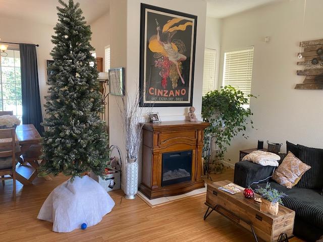 9356 N Jade Ave, Fresno, CA 93720