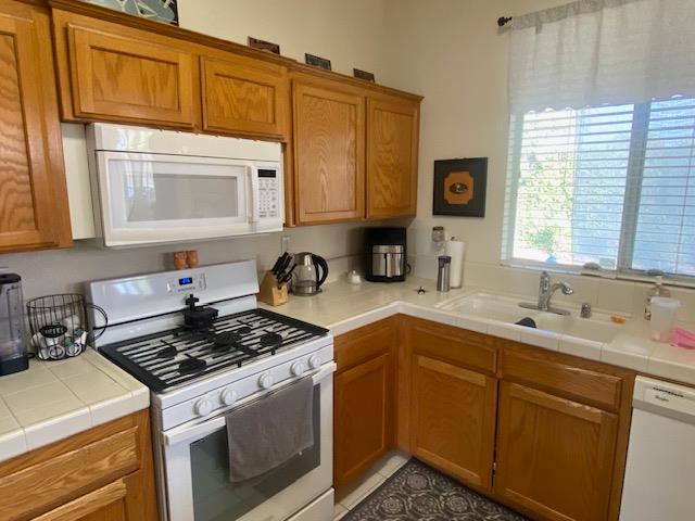 9356 N Jade Ave, Fresno, CA 93720