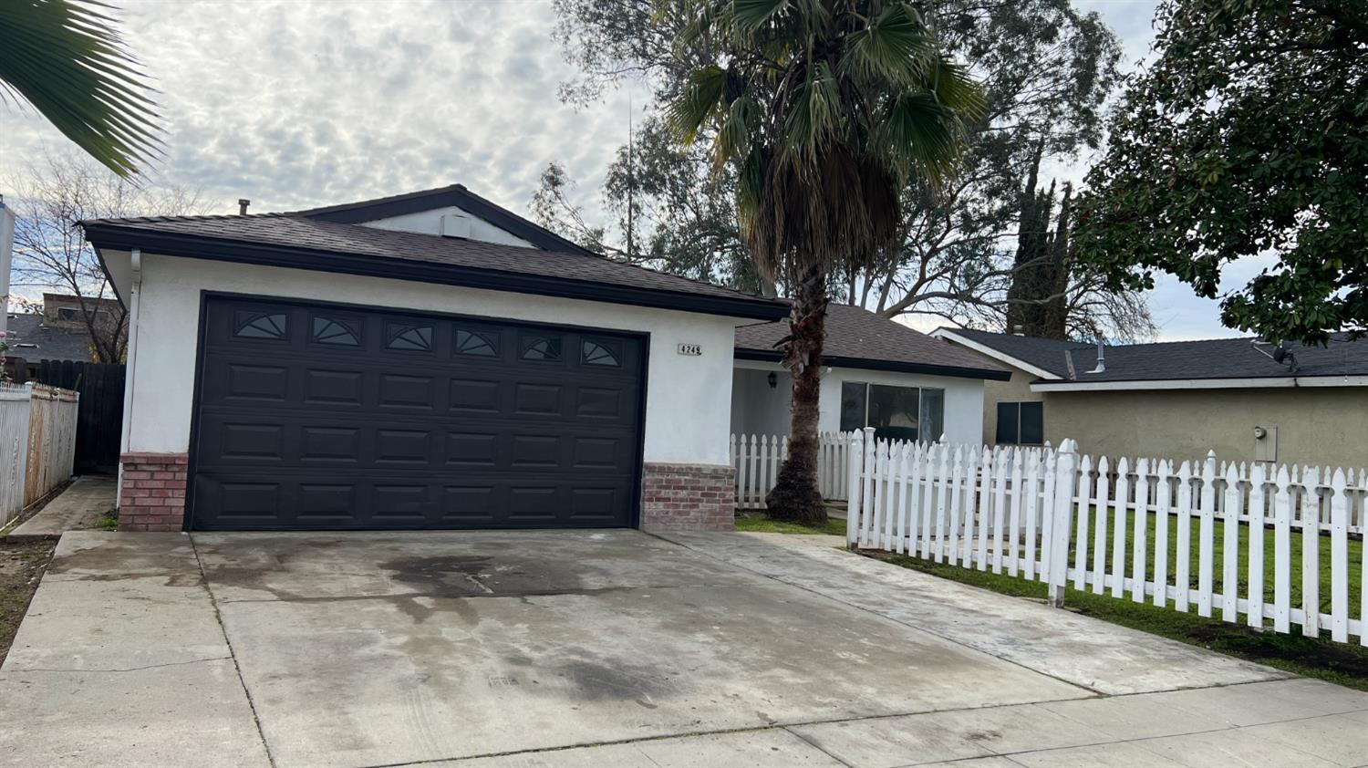 4249 W Michigan Ave, Fresno, CA 93722