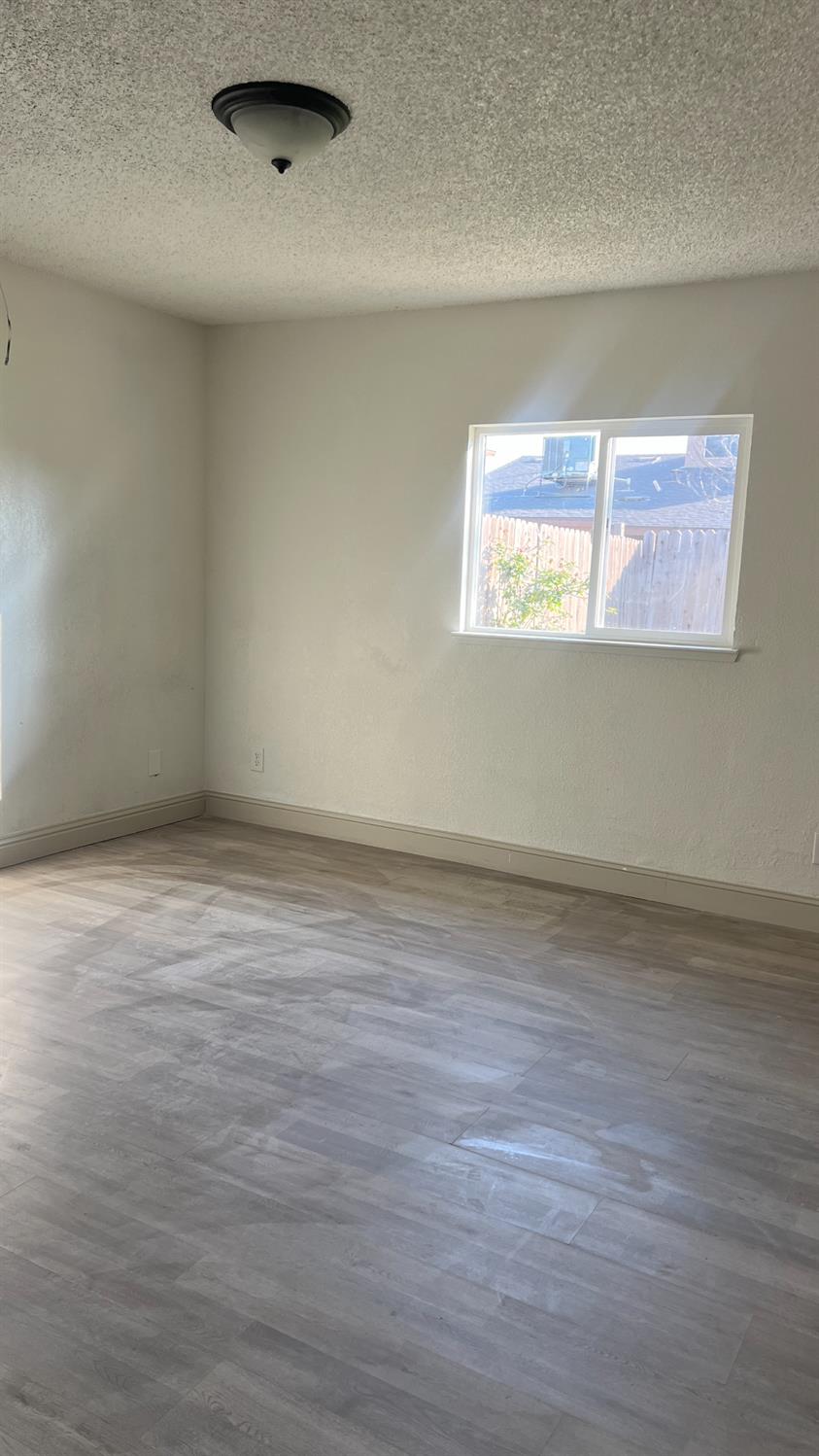 4249 W Michigan Ave, Fresno, CA 93722