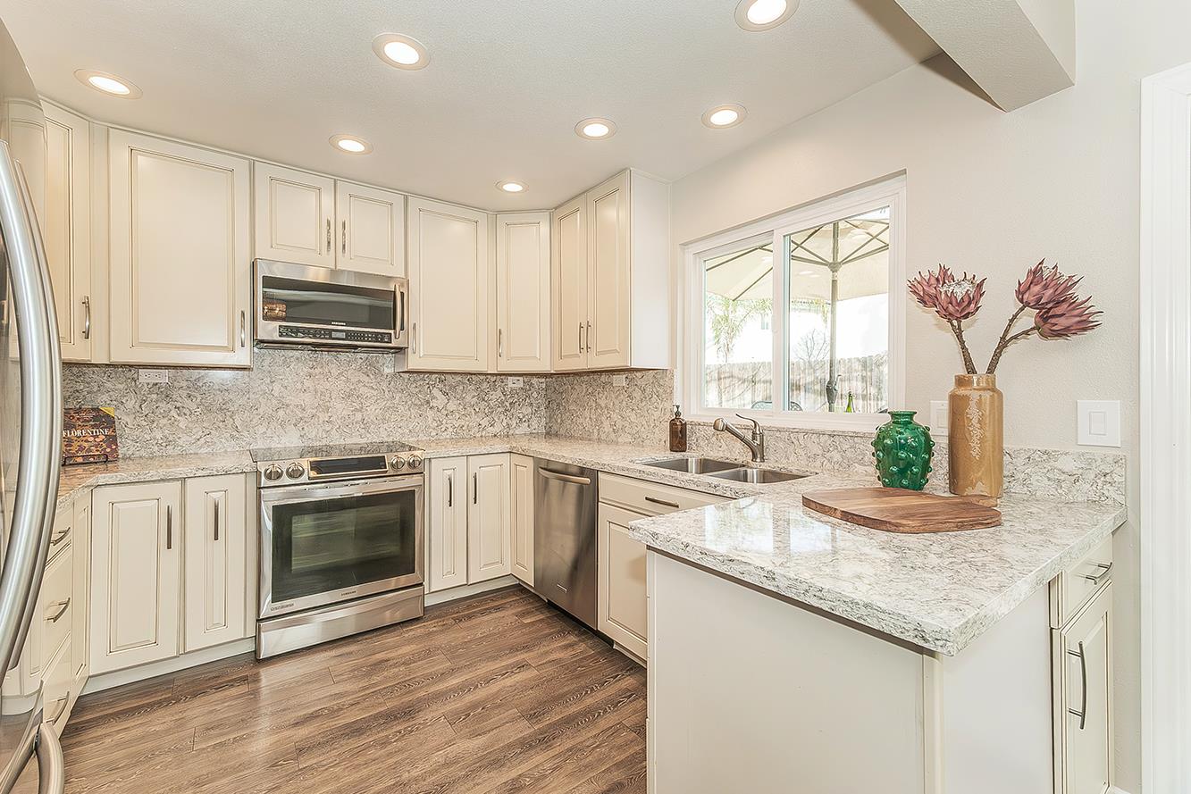 1636 E Solar Ave, Fresno, CA 93720