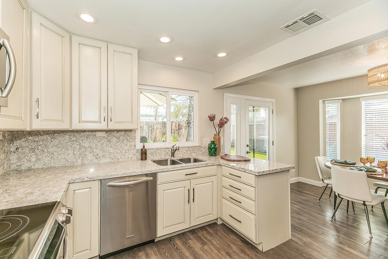 1636 E Solar Ave, Fresno, CA 93720