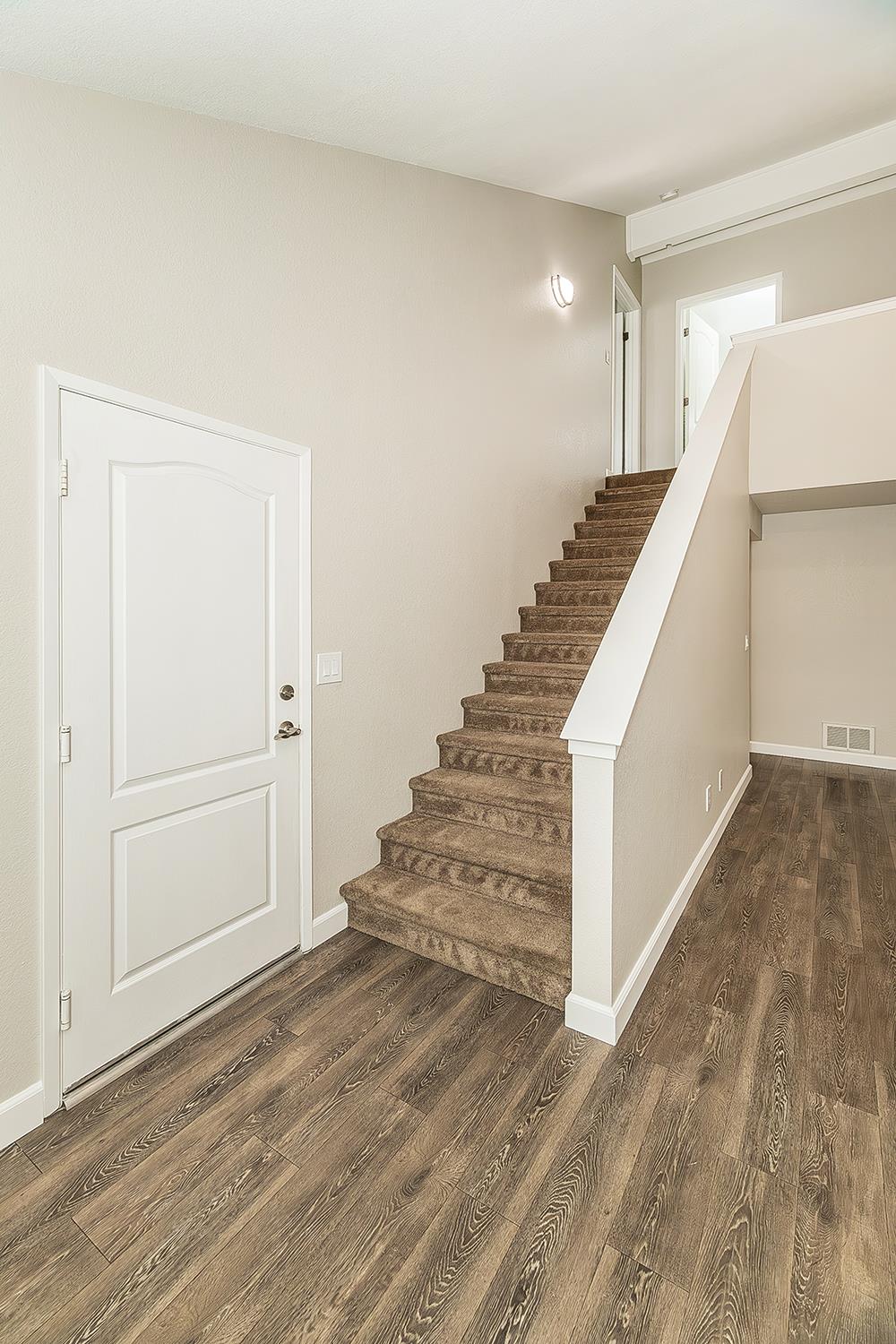 1636 E Solar Ave, Fresno, CA 93720