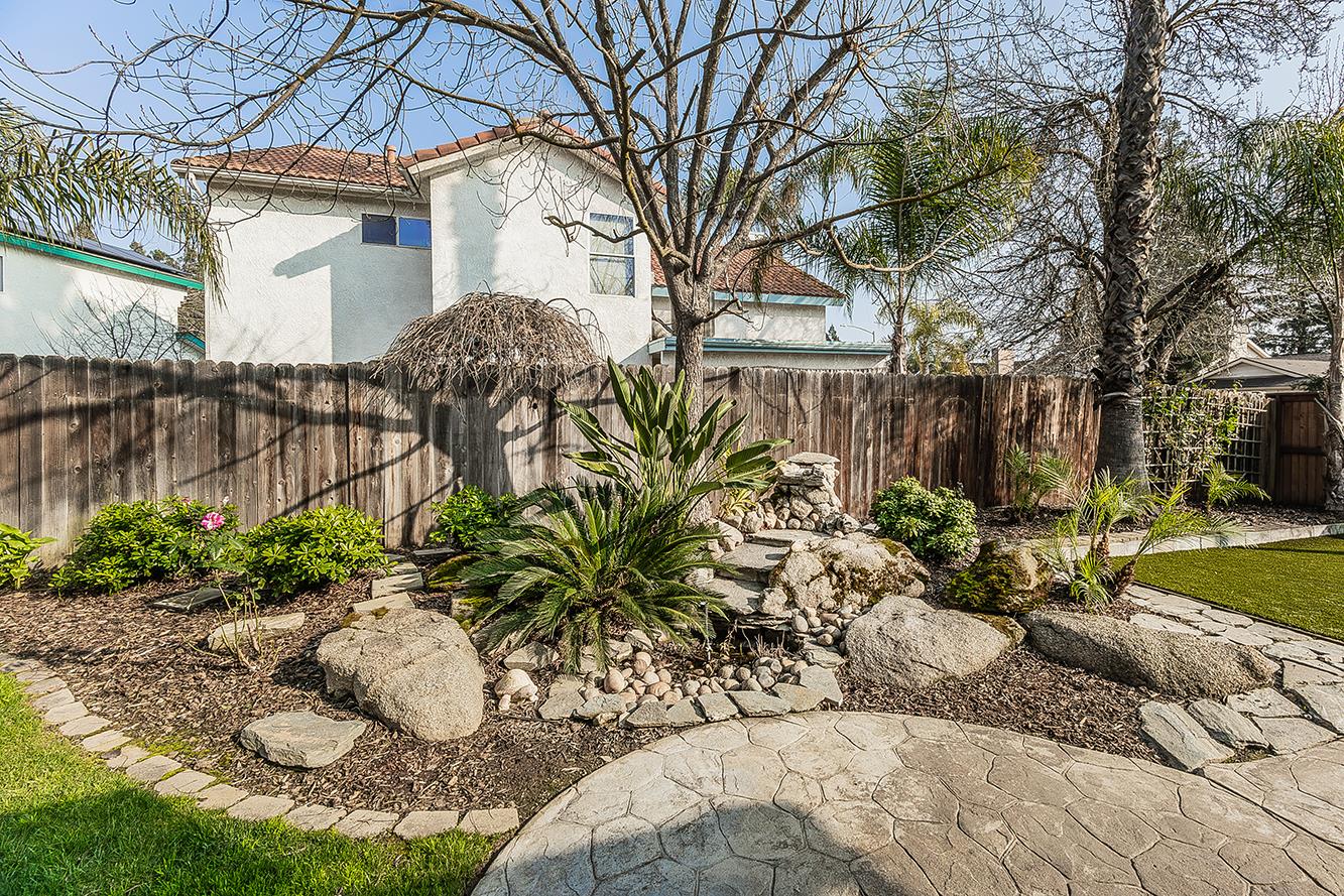 1636 E Solar Ave, Fresno, CA 93720