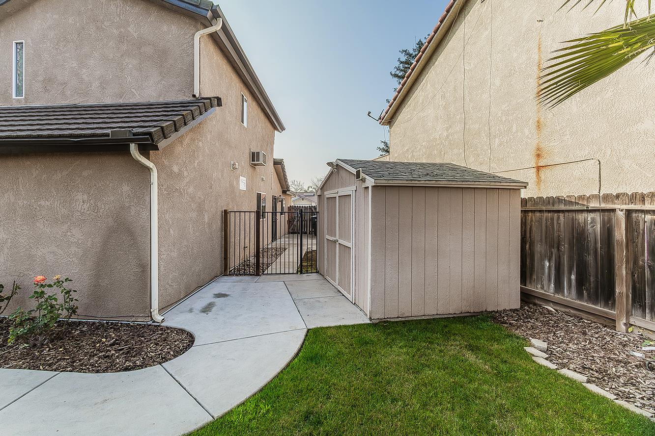 1636 E Solar Ave, Fresno, CA 93720