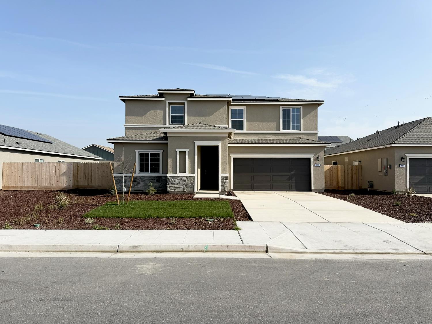 873 S Philip Ave, Fowler, CA 93625