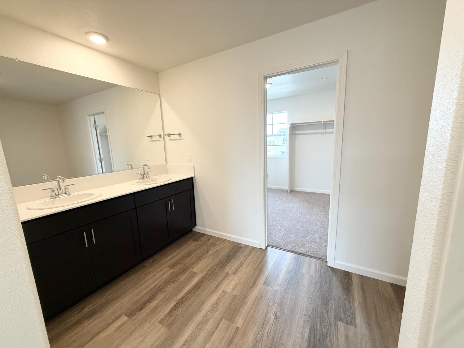 873 S Philip Ave, Fowler, CA 93625