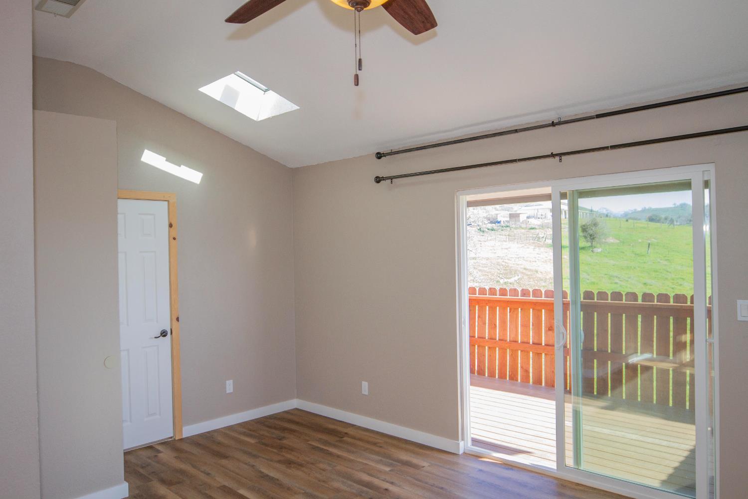 33379 George Smith Rd, Yokuts Valley, CA 93675