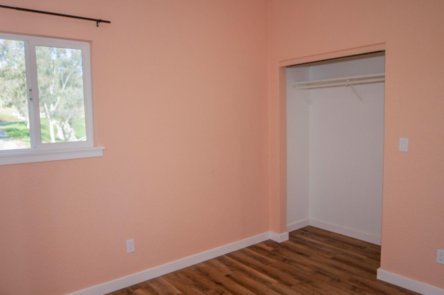 33379 George Smith Rd, Yokuts Valley, CA 93675