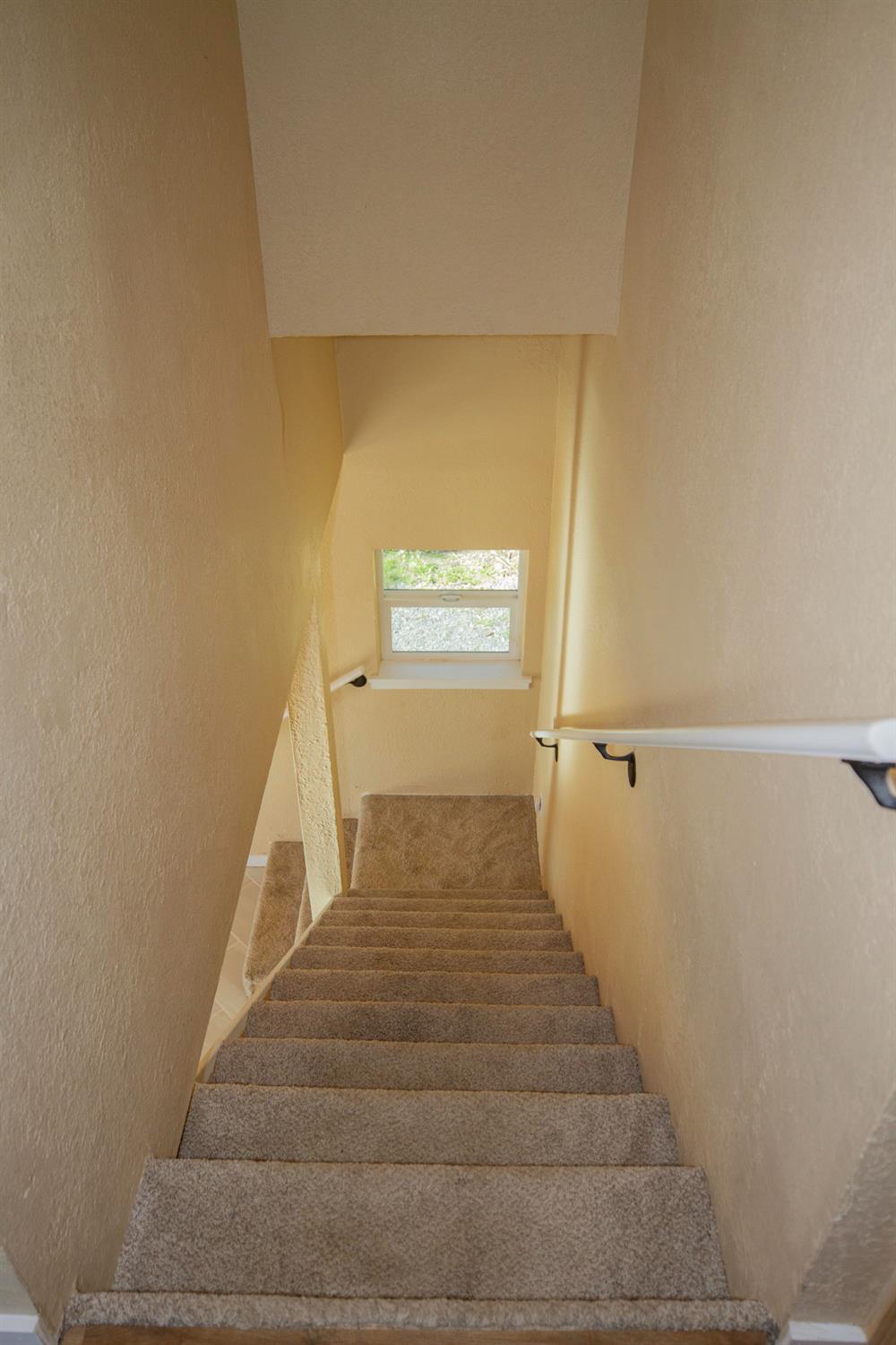 33379 George Smith Rd, Yokuts Valley, CA 93675