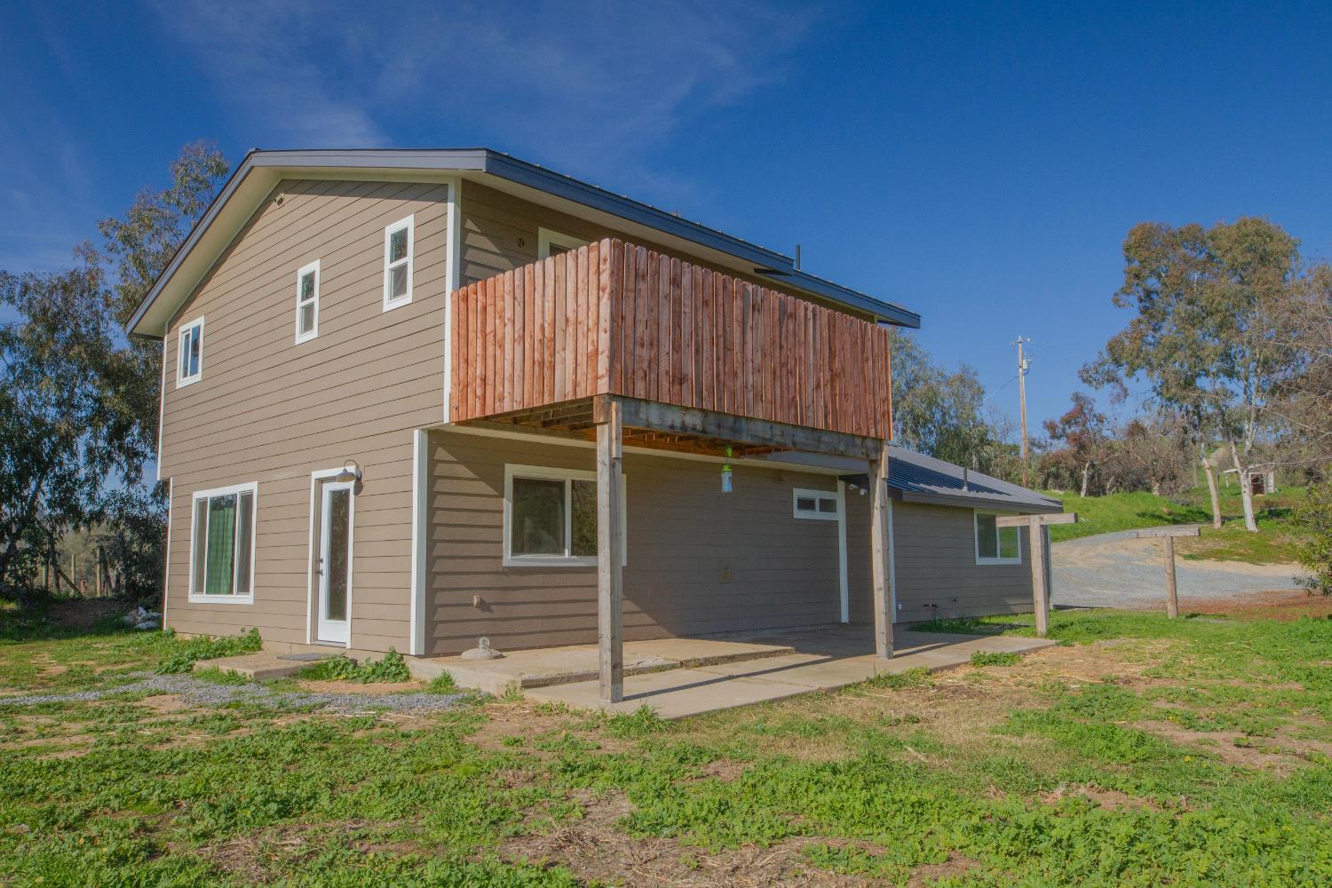 33379 George Smith Rd, Yokuts Valley, CA 93675