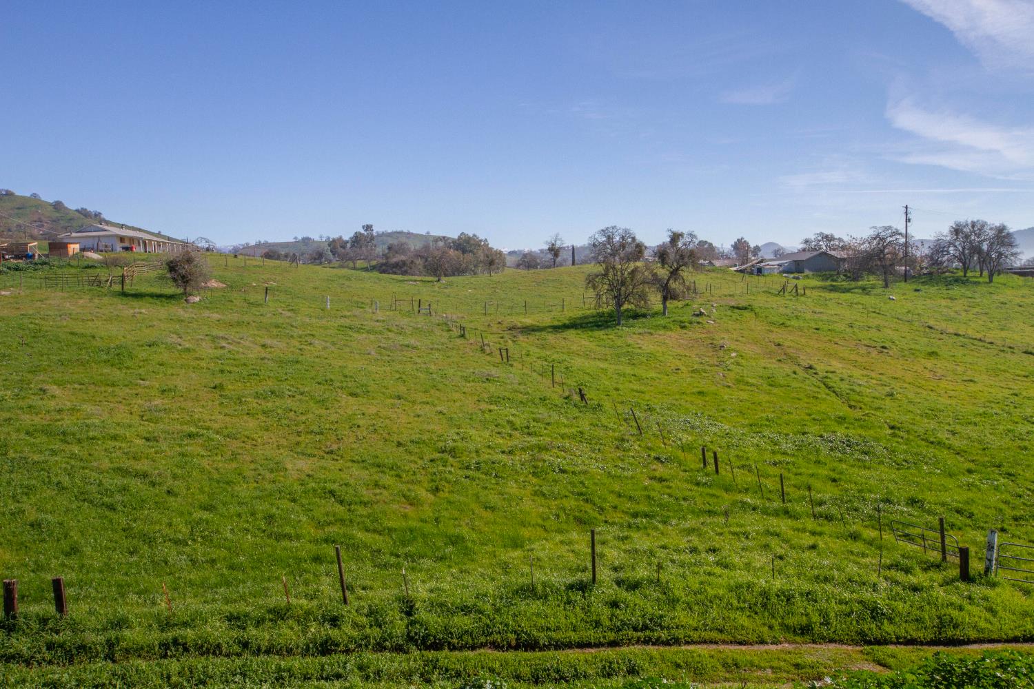 33379 George Smith Rd, Yokuts Valley, CA 93675