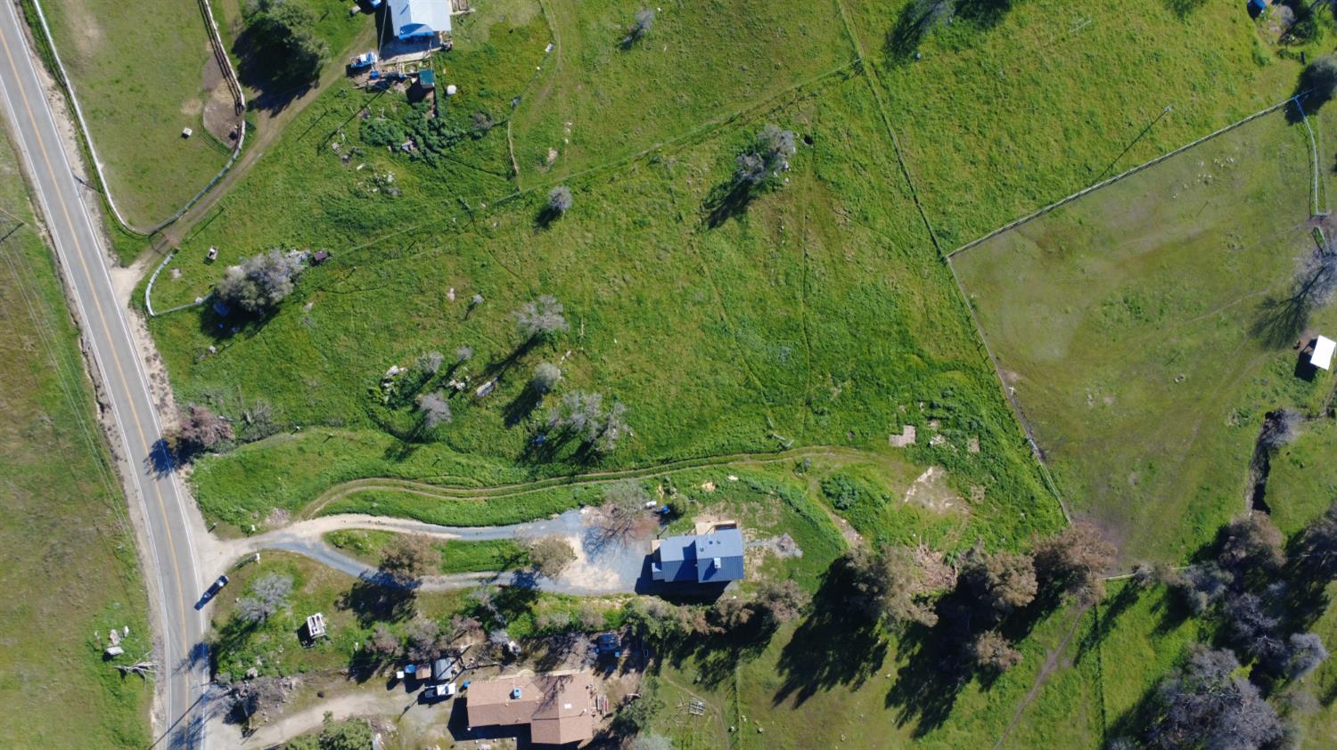 33379 George Smith Rd, Yokuts Valley, CA 93675