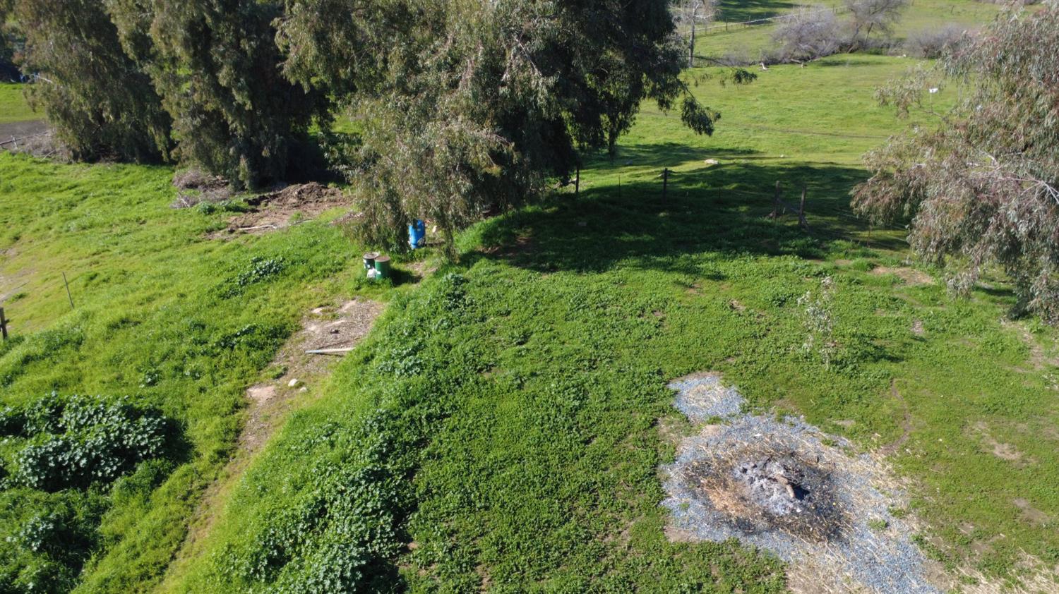 33379 George Smith Rd, Yokuts Valley, CA 93675