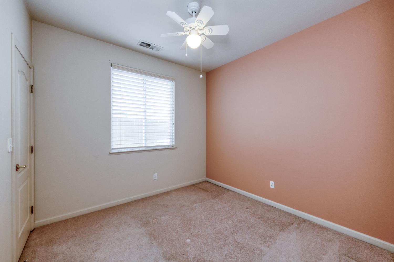 2406 E Marquise Ct, Fresno, CA 93720