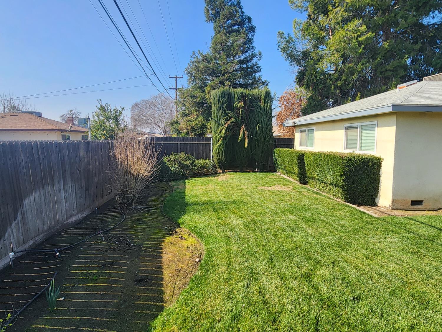 904 W Santa Ana Ave, Clovis, CA 93612