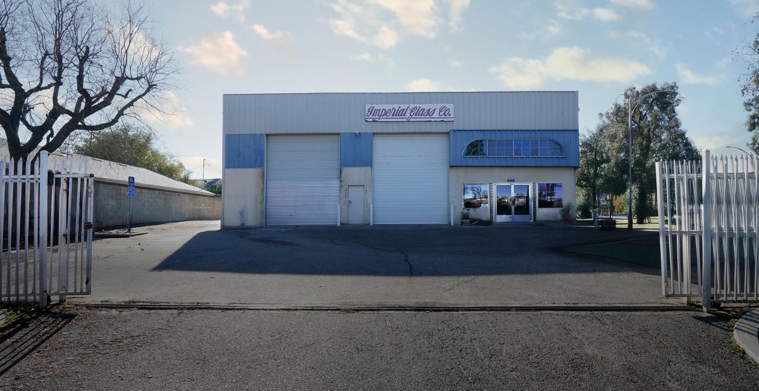 444 N 1St St, Fresno, CA 93702