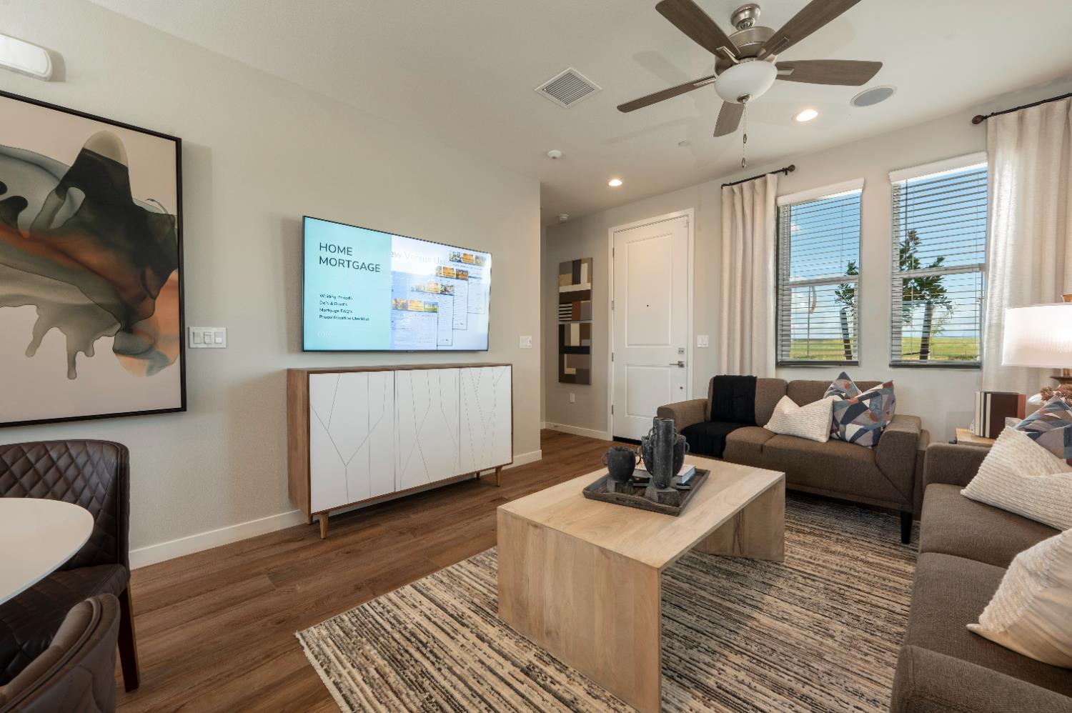 580 Ophelia Ave, Madera, CA 93636