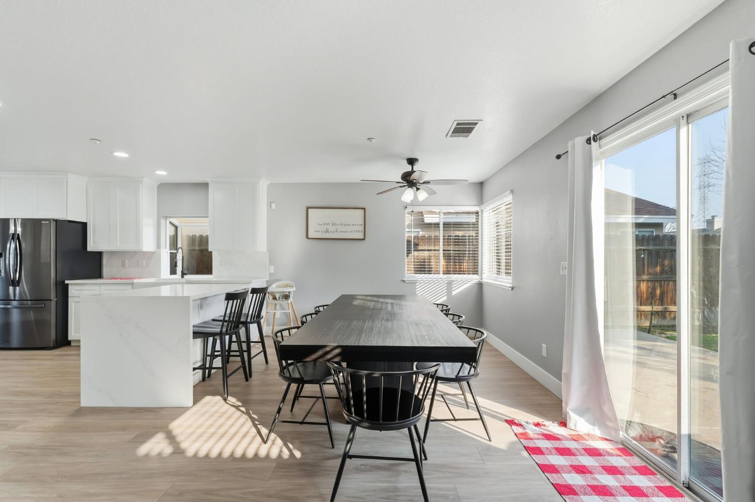 6203 W San Madele Ave, Fresno, CA 93723