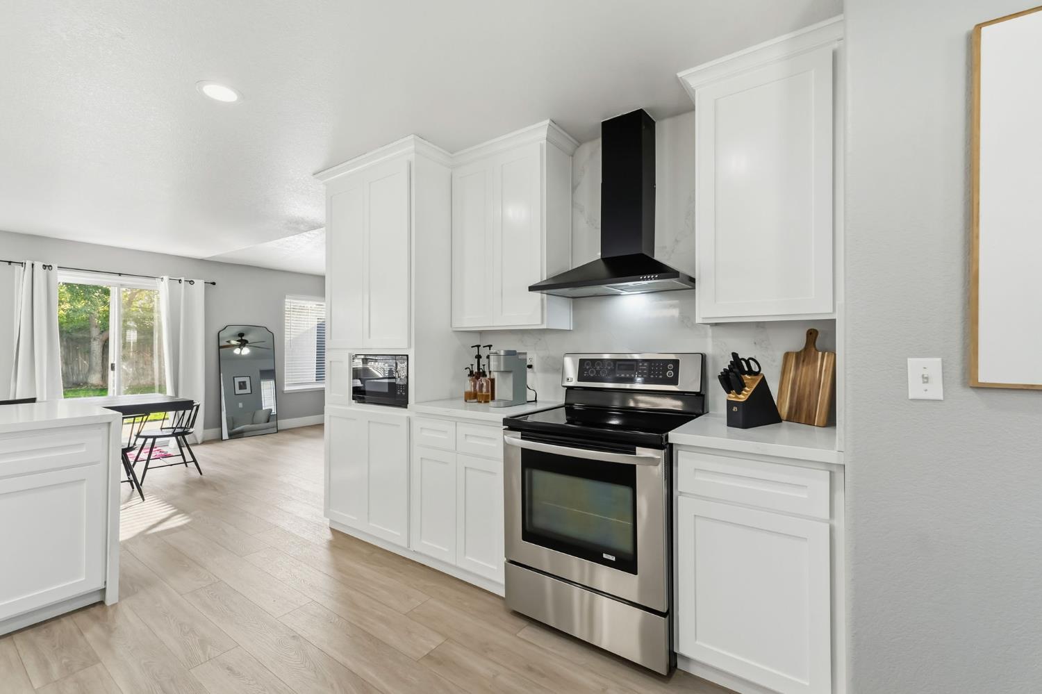 6203 W San Madele Ave, Fresno, CA 93723