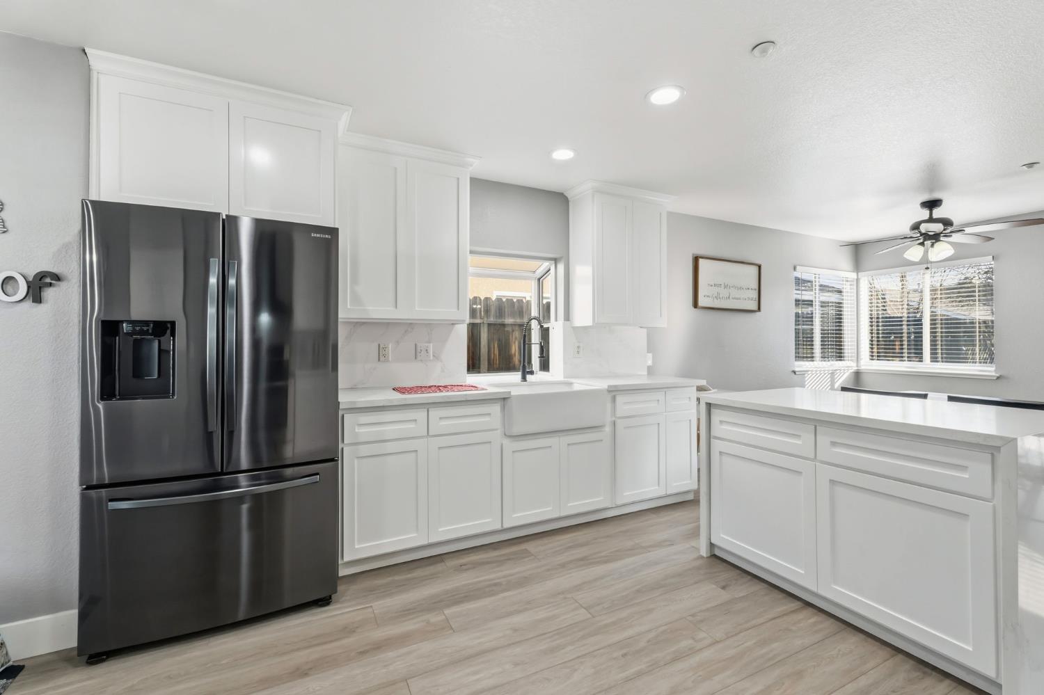 6203 W San Madele Ave, Fresno, CA 93723