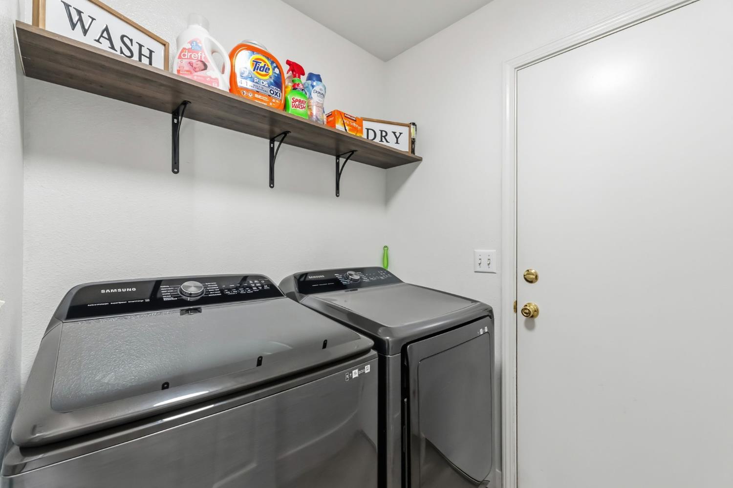 6203 W San Madele Ave, Fresno, CA 93723