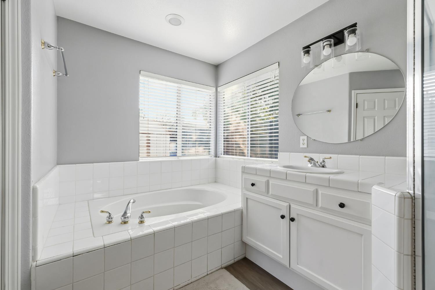 6203 W San Madele Ave, Fresno, CA 93723