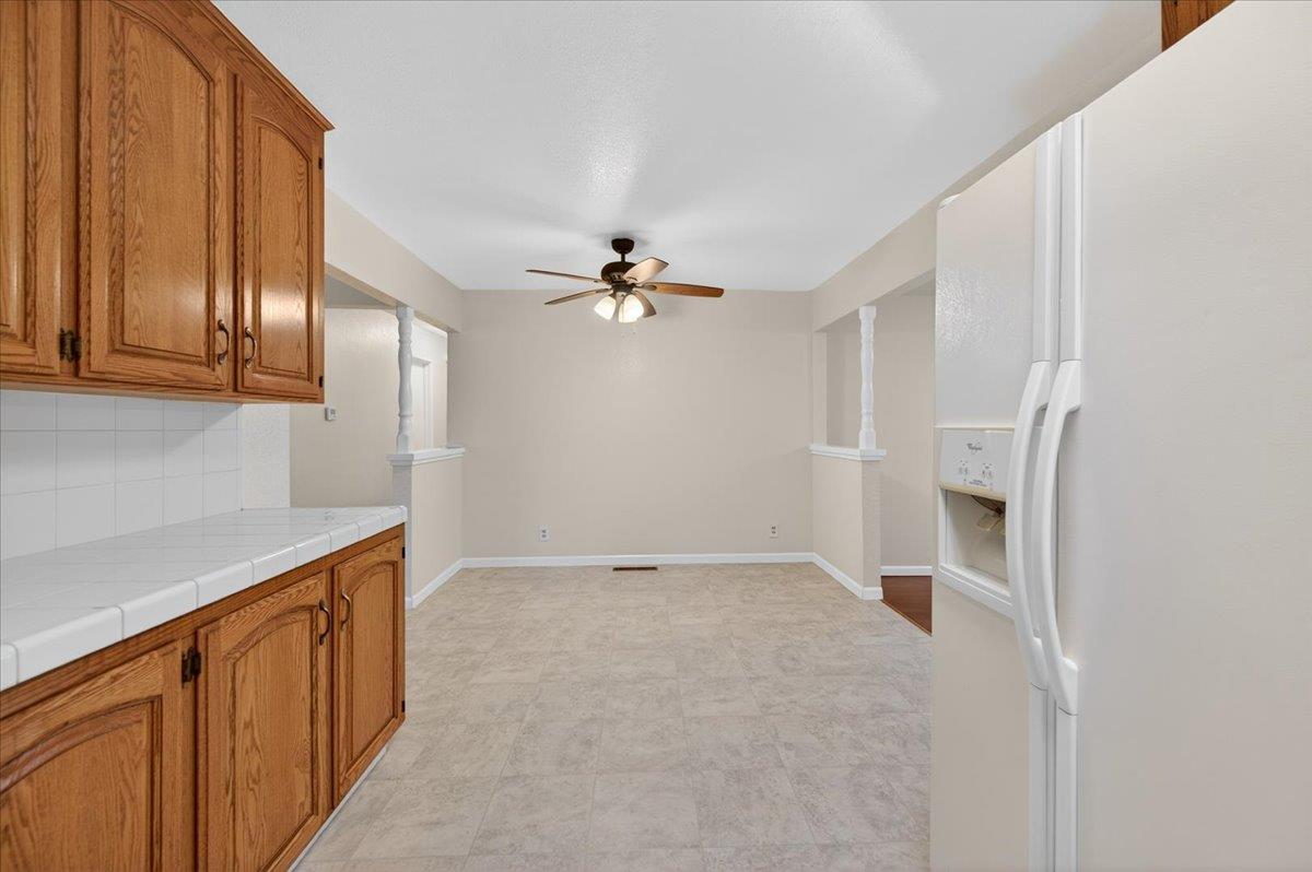 1335 Cindy Ave, Clovis, CA 93612