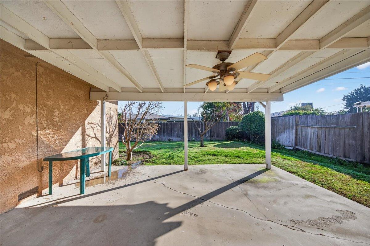 1335 Cindy Ave, Clovis, CA 93612