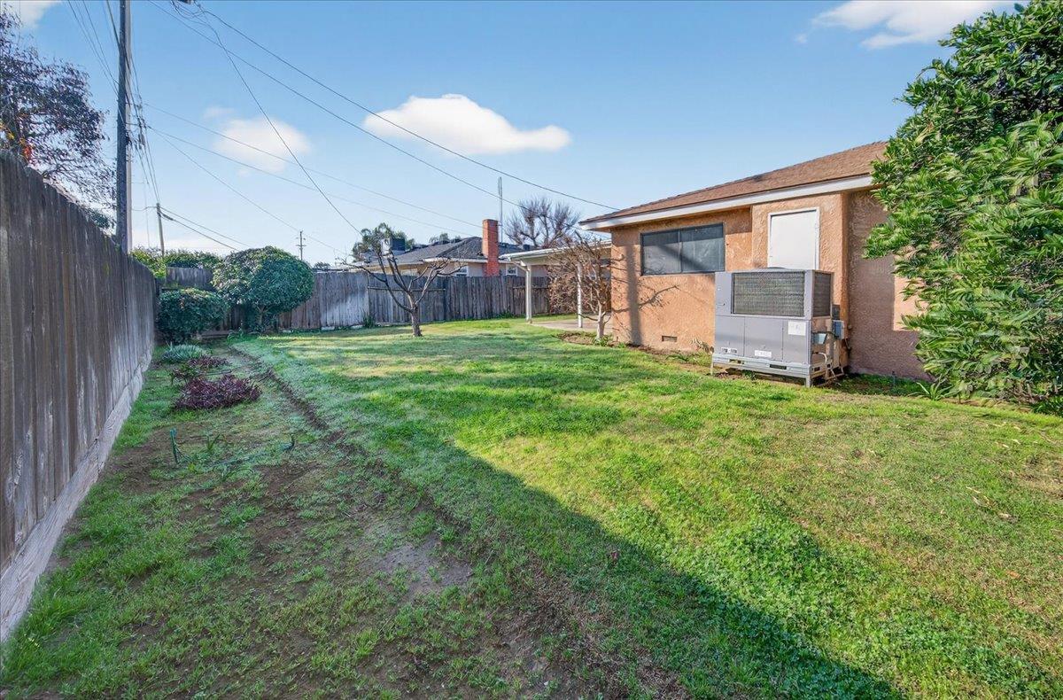 1335 Cindy Ave, Clovis, CA 93612