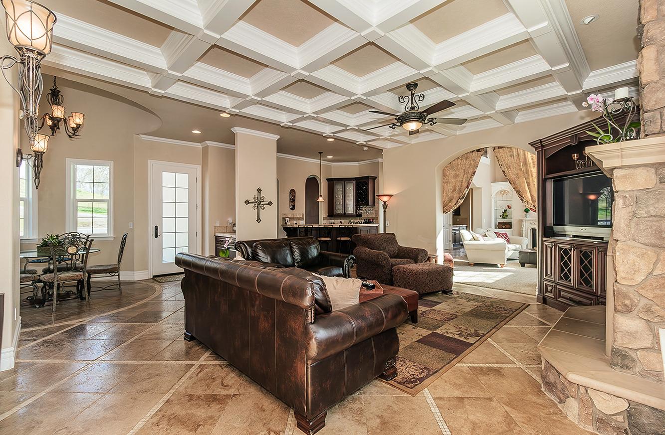 14505 Blue Drake Ln, Prather, CA 93651