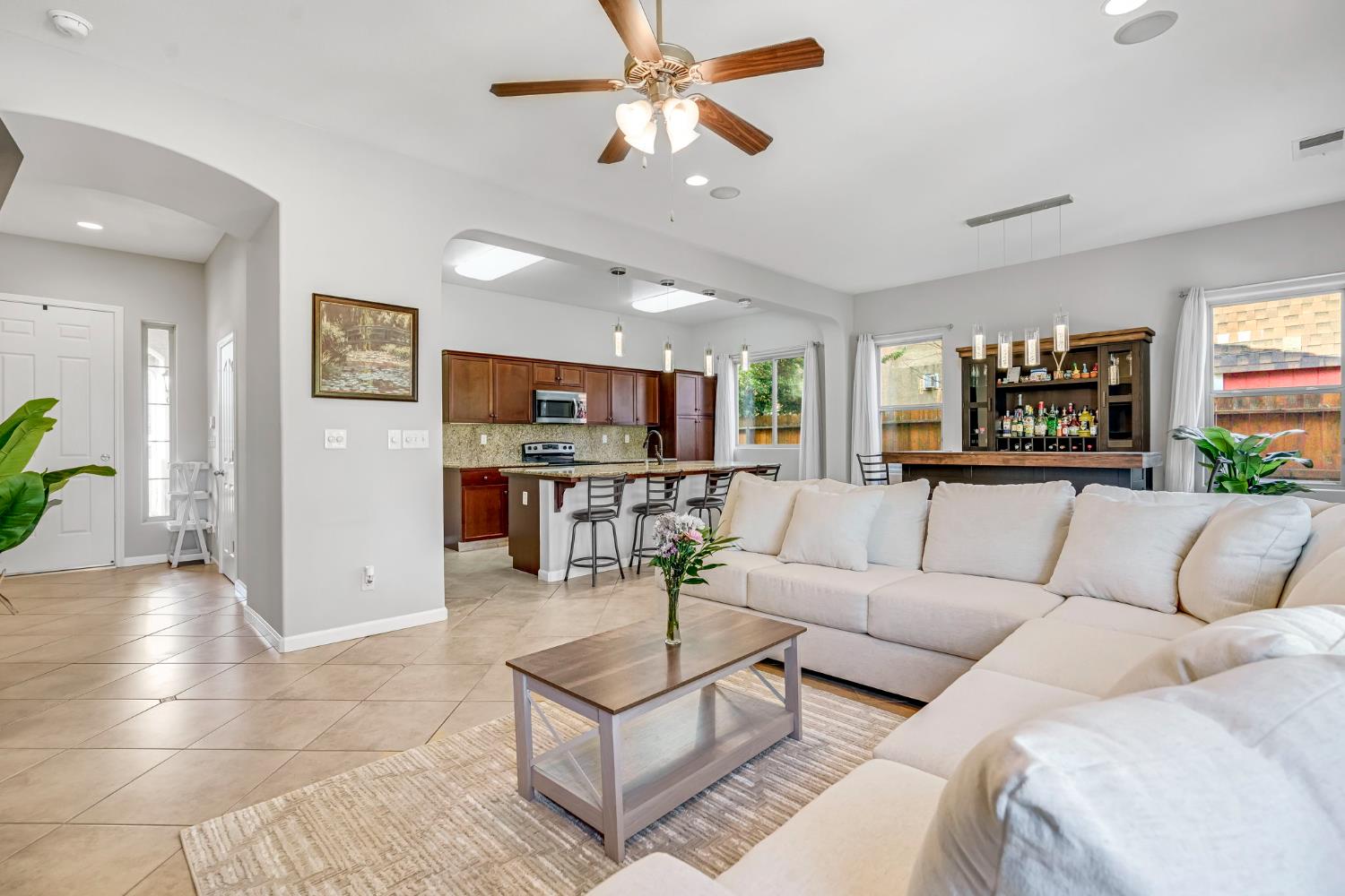 3316 N Leanna Ave, Fresno, CA 93737