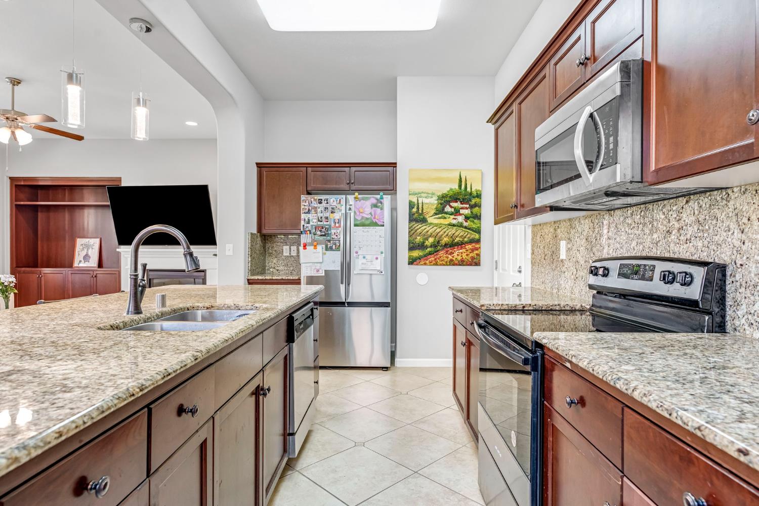 3316 N Leanna Ave, Fresno, CA 93737