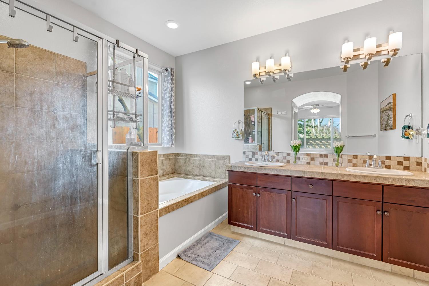 3316 N Leanna Ave, Fresno, CA 93737