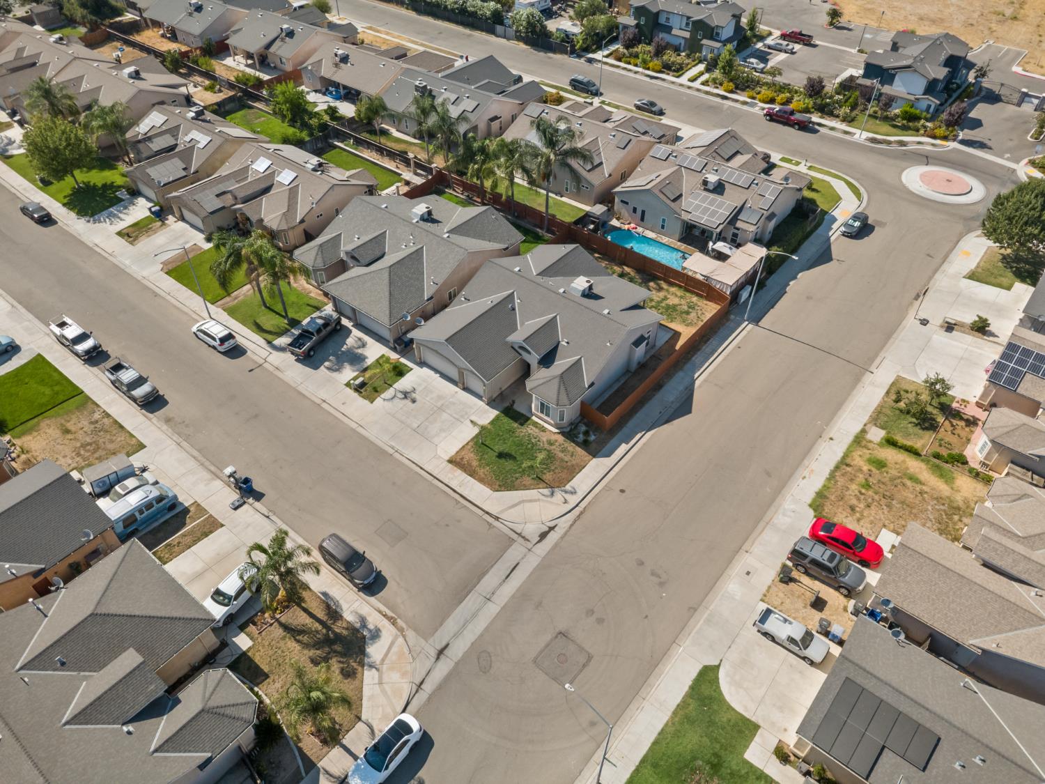 5876 W Acacia Ave, Fresno, CA 93722