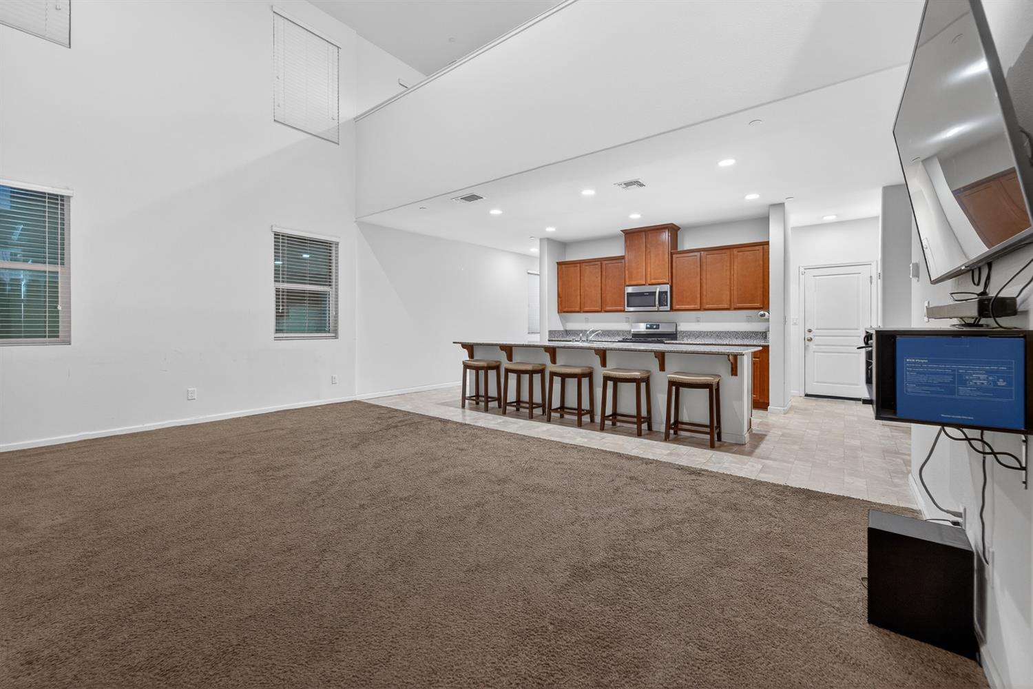 4910 E Alexander Ave, Fresno, CA 93725