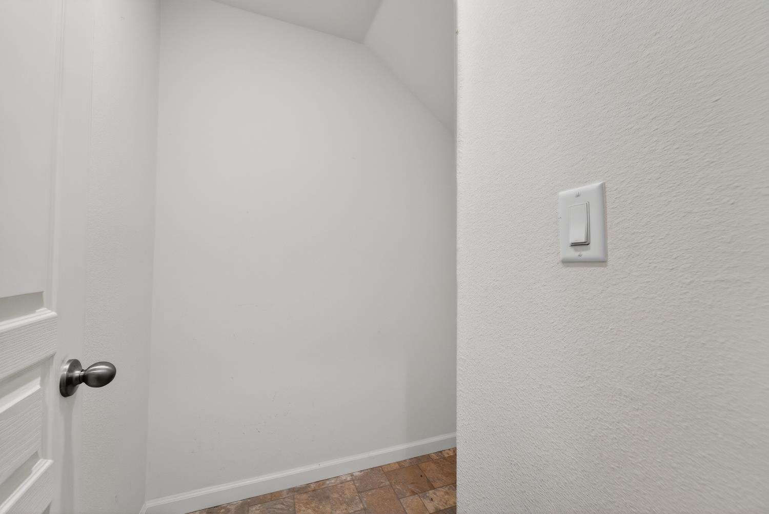 4910 E Alexander Ave, Fresno, CA 93725