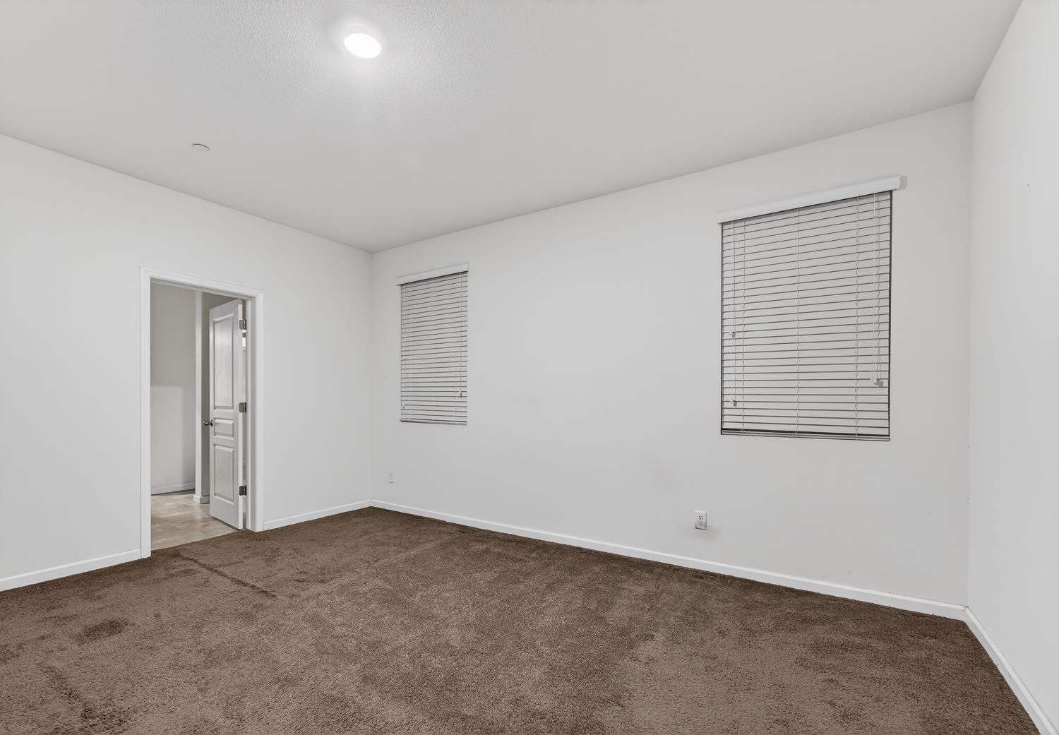 4910 E Alexander Ave, Fresno, CA 93725