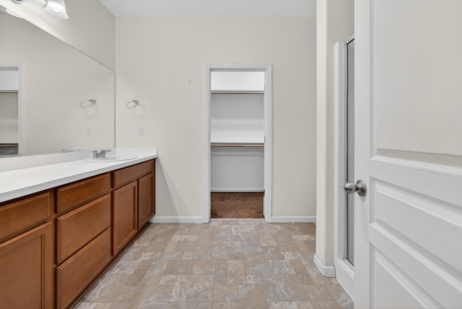 4910 E Alexander Ave, Fresno, CA 93725